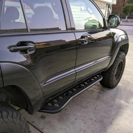 Cali Raised 2010+ 4runner 0 Degree Step Rock Sliders
