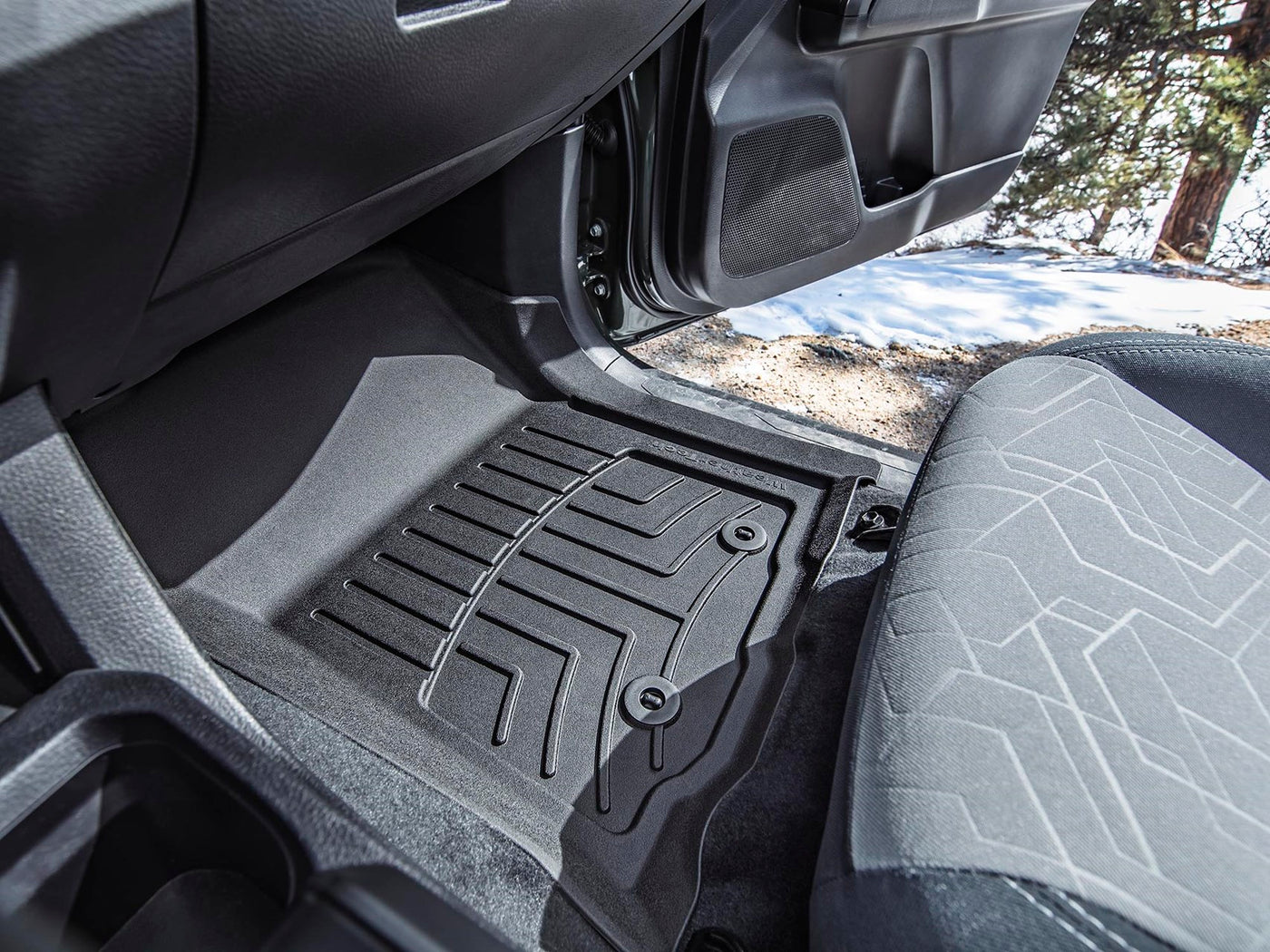 Weathertech FloorLiner HP | 2018-2023 Tacoma