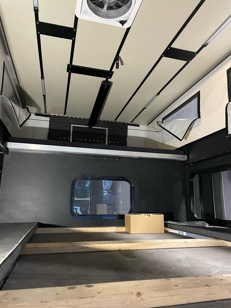 Four Wheel Camper Project M Model (PMF6.5)